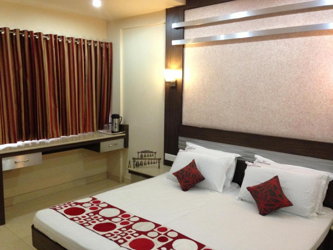 Navaratna Delight Coimbatore Exteriör bild