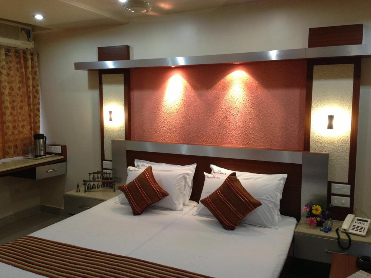 Navaratna Delight Coimbatore Exteriör bild